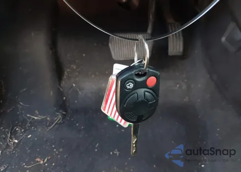 2013 Ford Focus Se z USA, uszkodzony, nr VIN 1FADP3K29DL260291